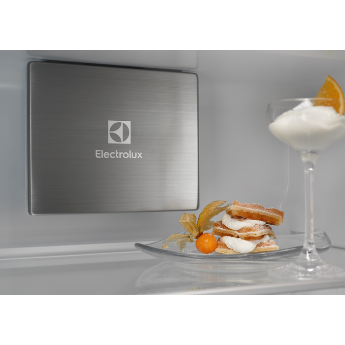 Electrolux - Ugradni kombinovani frižideri - KNP7TE75S